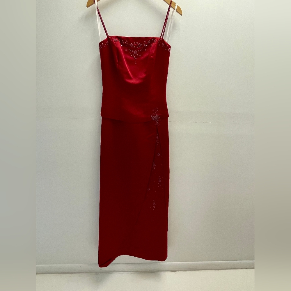 NWT Eden Bridals Size 4 Jr Bridesmaids in Cranberry